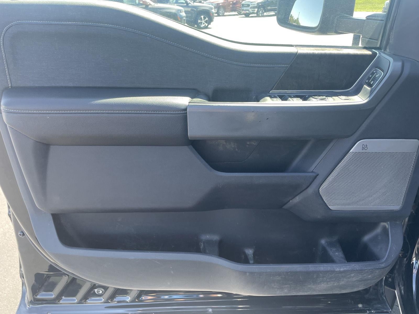 2023 Ford Super Duty F-450 Drw LARIAT