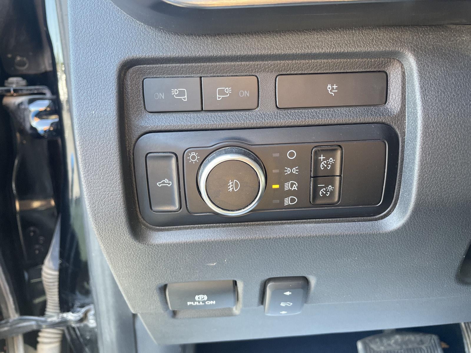 2023 Ford Super Duty F-450 Drw LARIAT