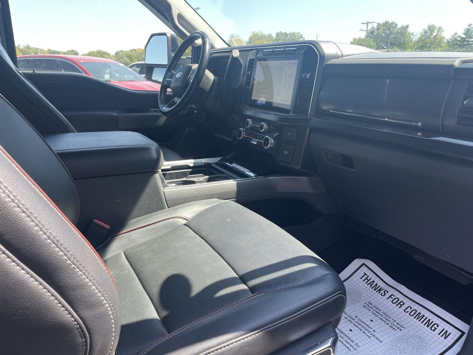 2023 Ford Super Duty F-450 Drw LARIAT