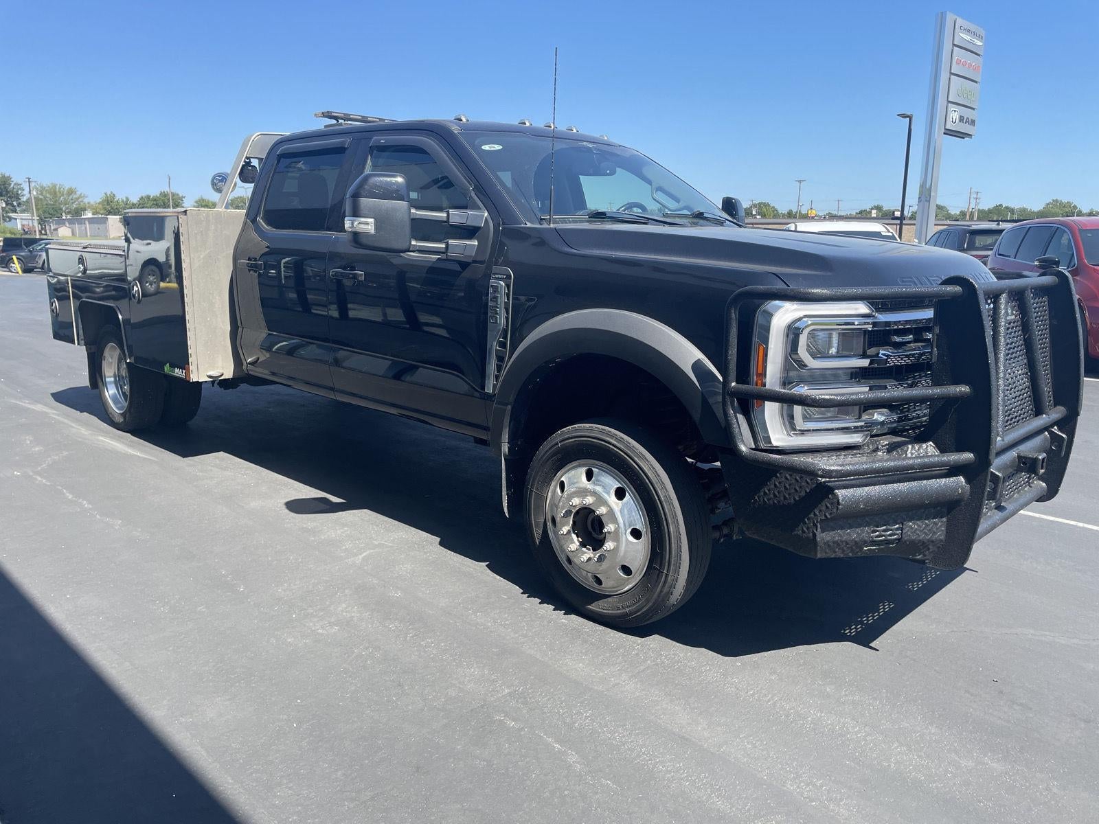 2023 Ford Super Duty F-450 Drw LARIAT