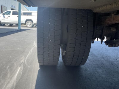 2023 Ford Super Duty F-450 Drw LARIAT
