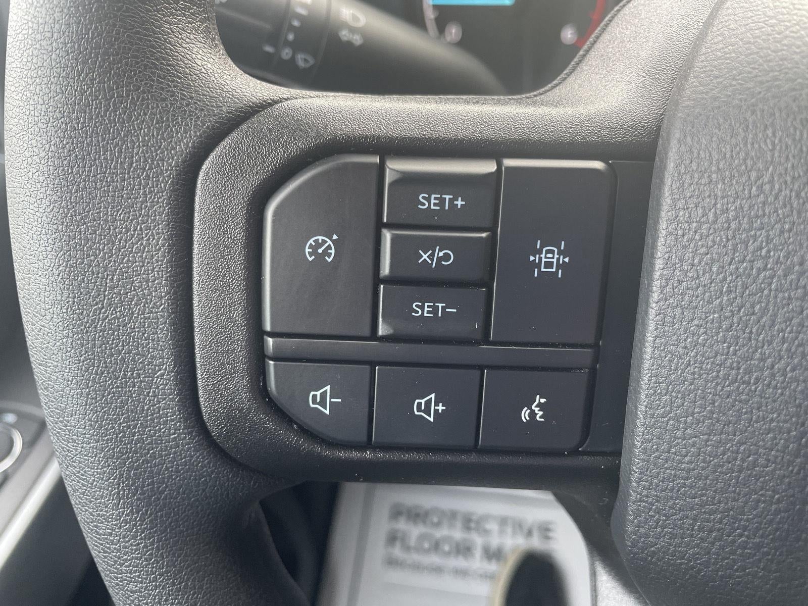 2026 Ford F-350 Super Duty XLT