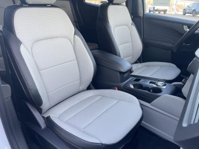 2026 Ford Escape Platinum