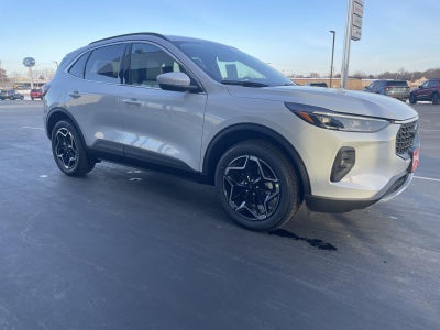 2026 Ford Escape Platinum