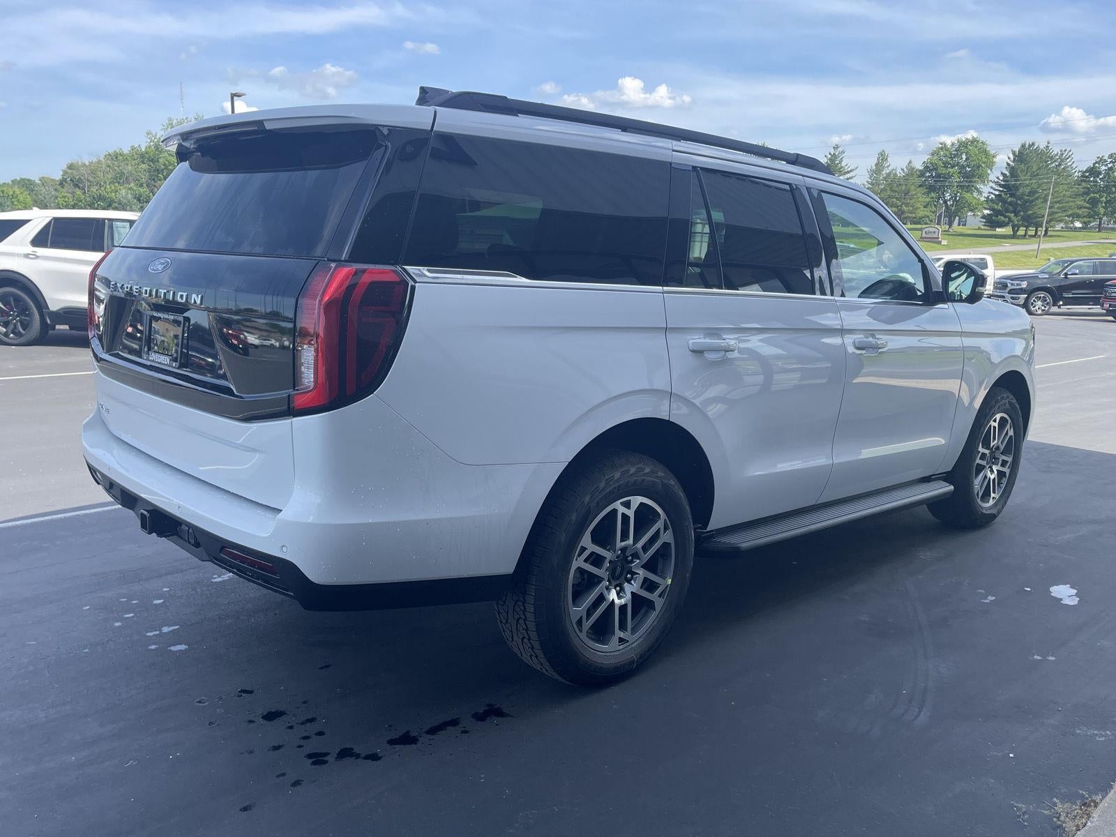 2026 Ford Expedition Active
