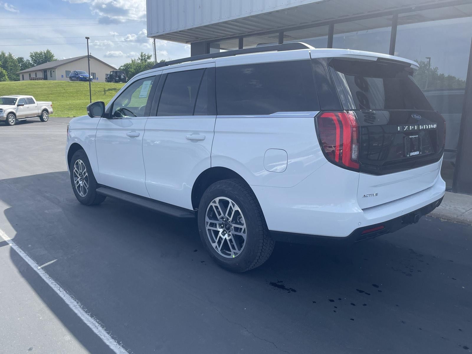 2026 Ford Expedition Active