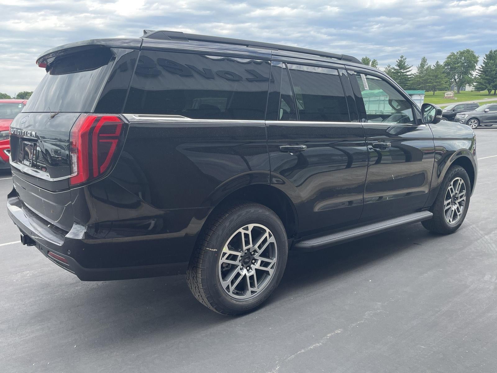 2026 Ford Expedition Active