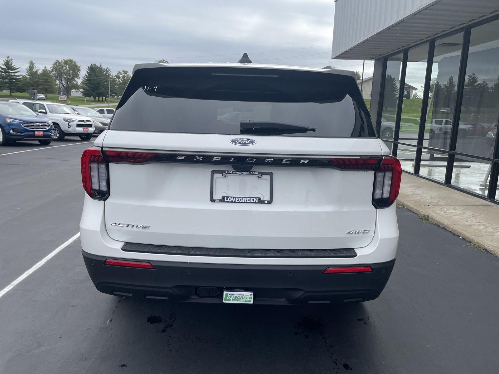 2025 Ford Explorer Active