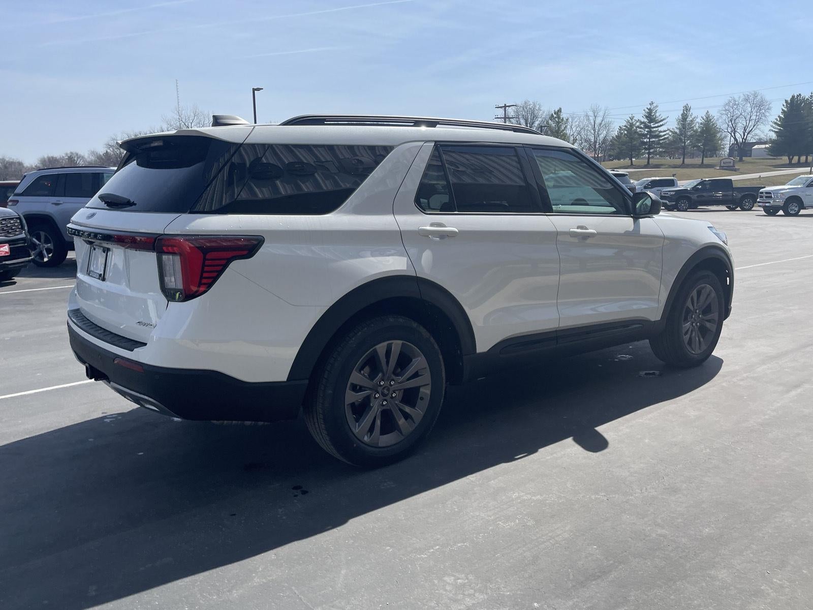 2026 Ford Explorer Active w/200A Pkg