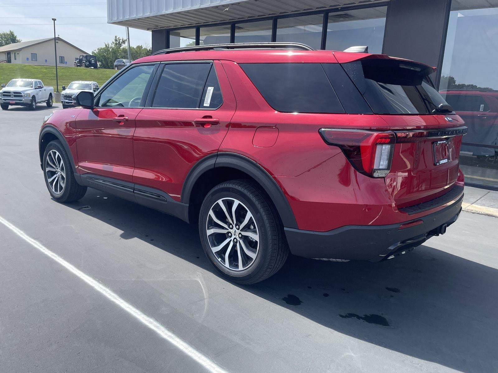 2025 Ford Explorer ST-Line