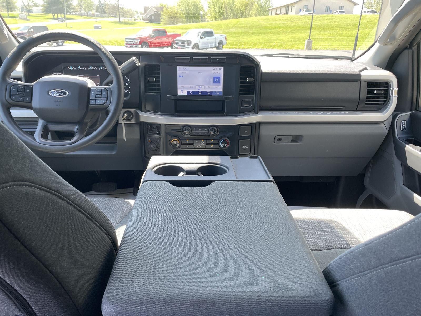 2024 Ford Super Duty F-250 XLT