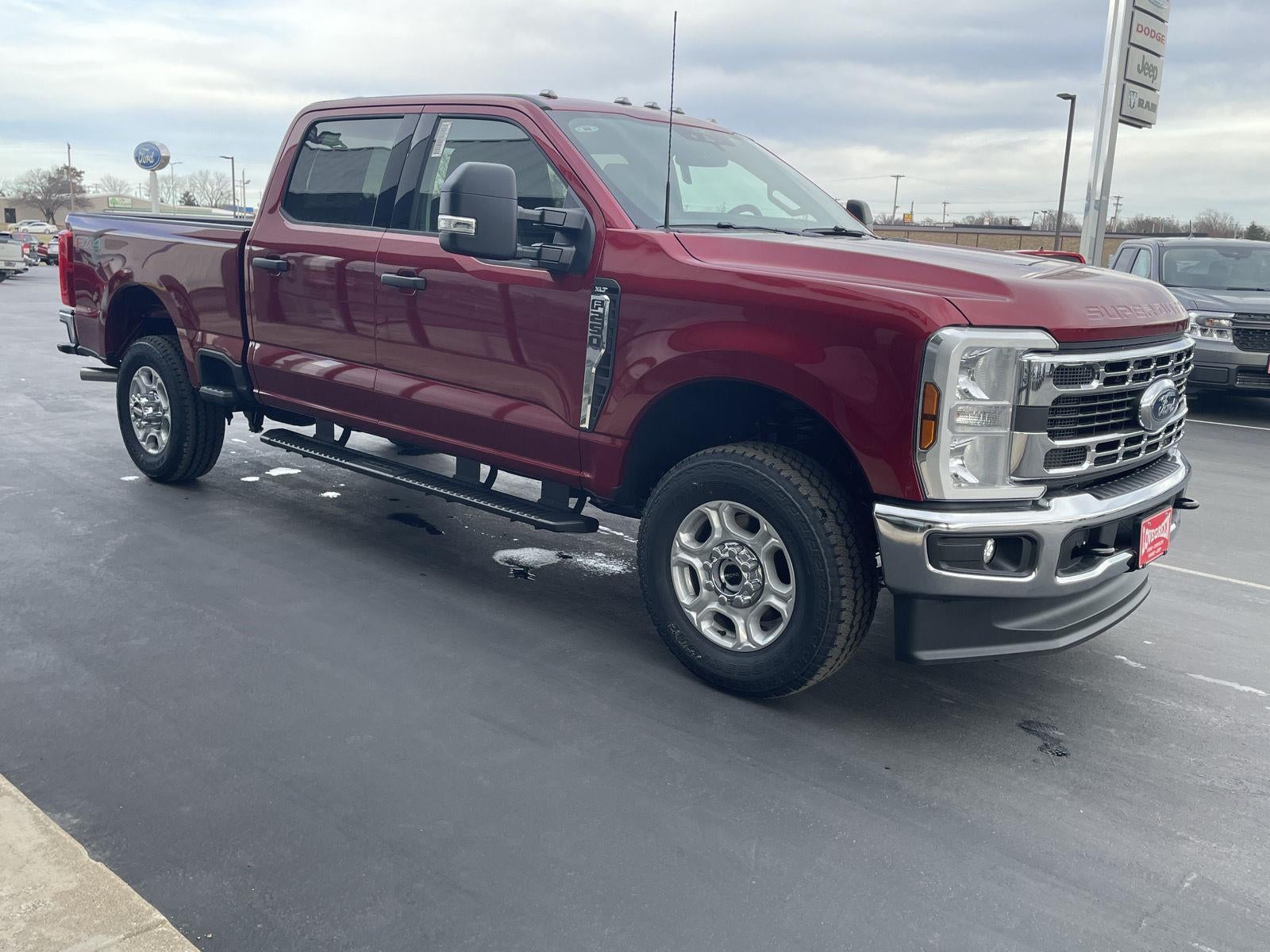 2026 Ford Super Duty F-250 SRW XLT