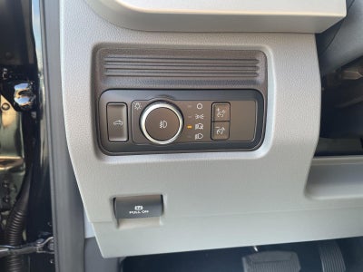 2027 Ford Super Duty F-250 XLT