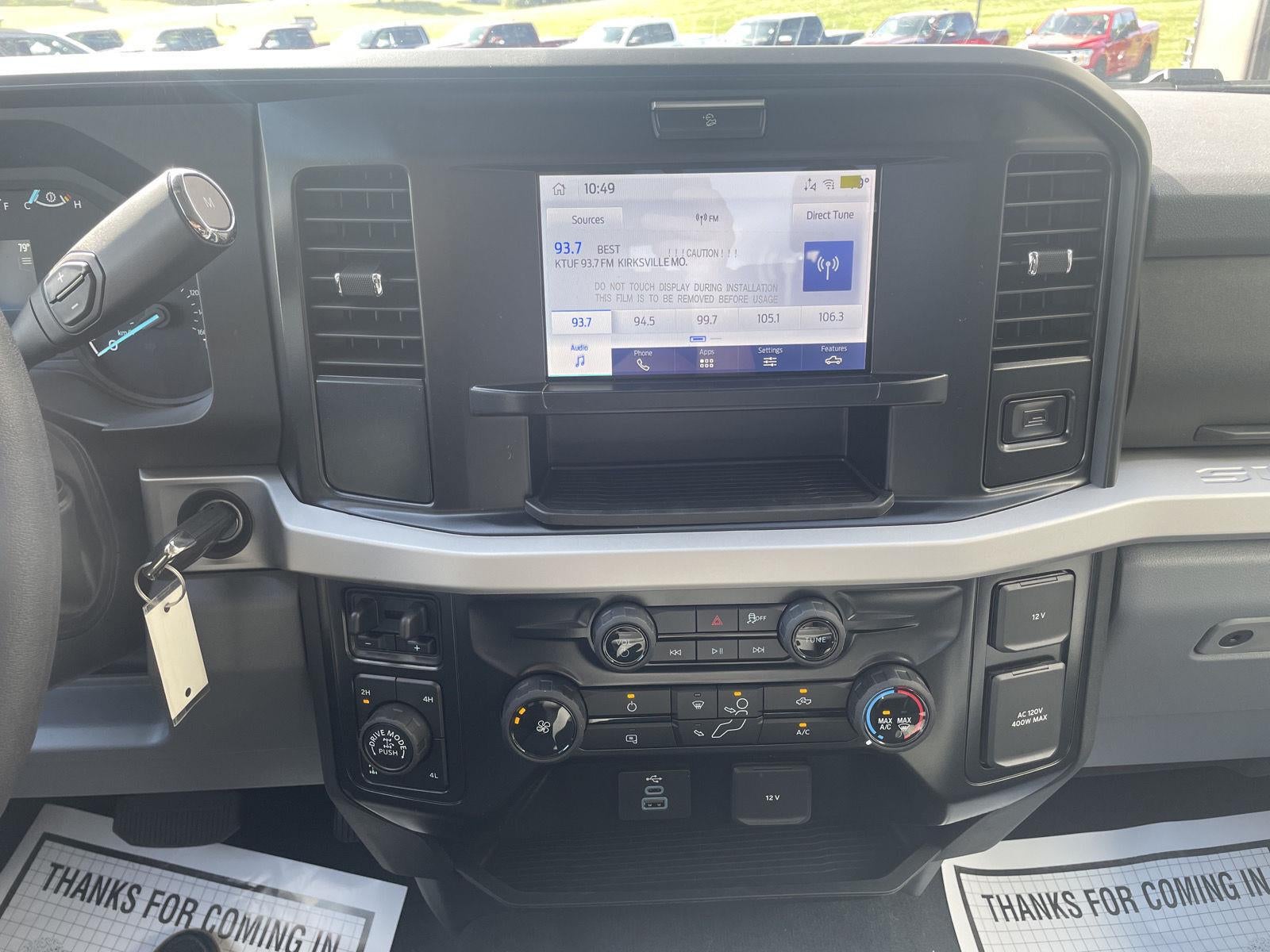 2027 Ford Super Duty F-250 XLT