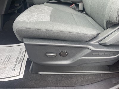 2027 Ford Super Duty F-350 DRW XLT