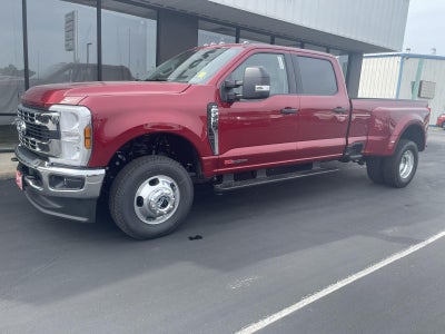 2027 Ford Super Duty F-350 DRW XLT