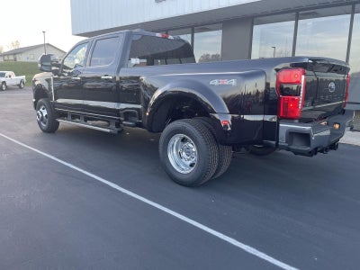 2026 Ford Super Duty F-350 DRW LARIAT