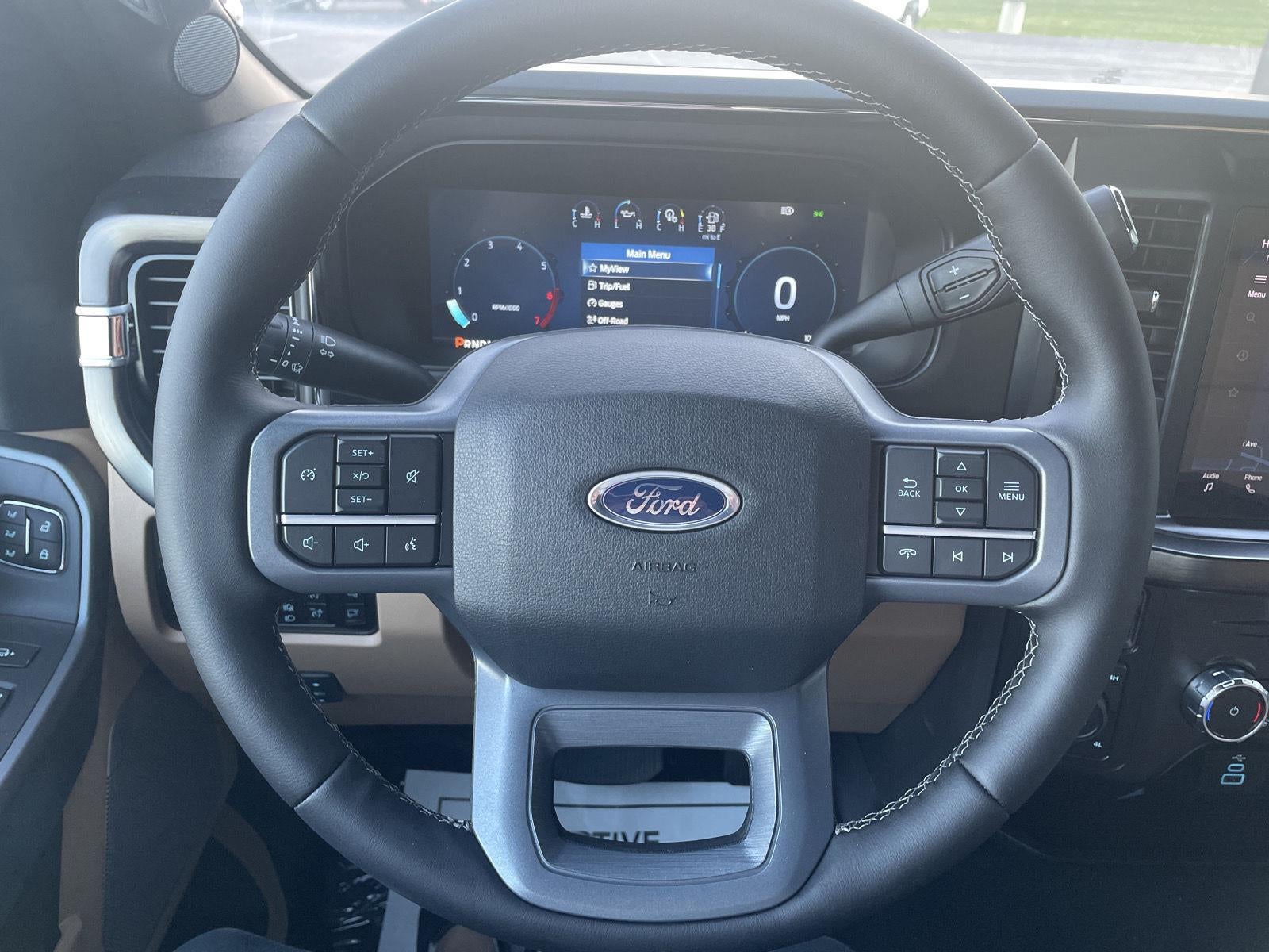 2026 Ford Super Duty F-350 DRW LARIAT