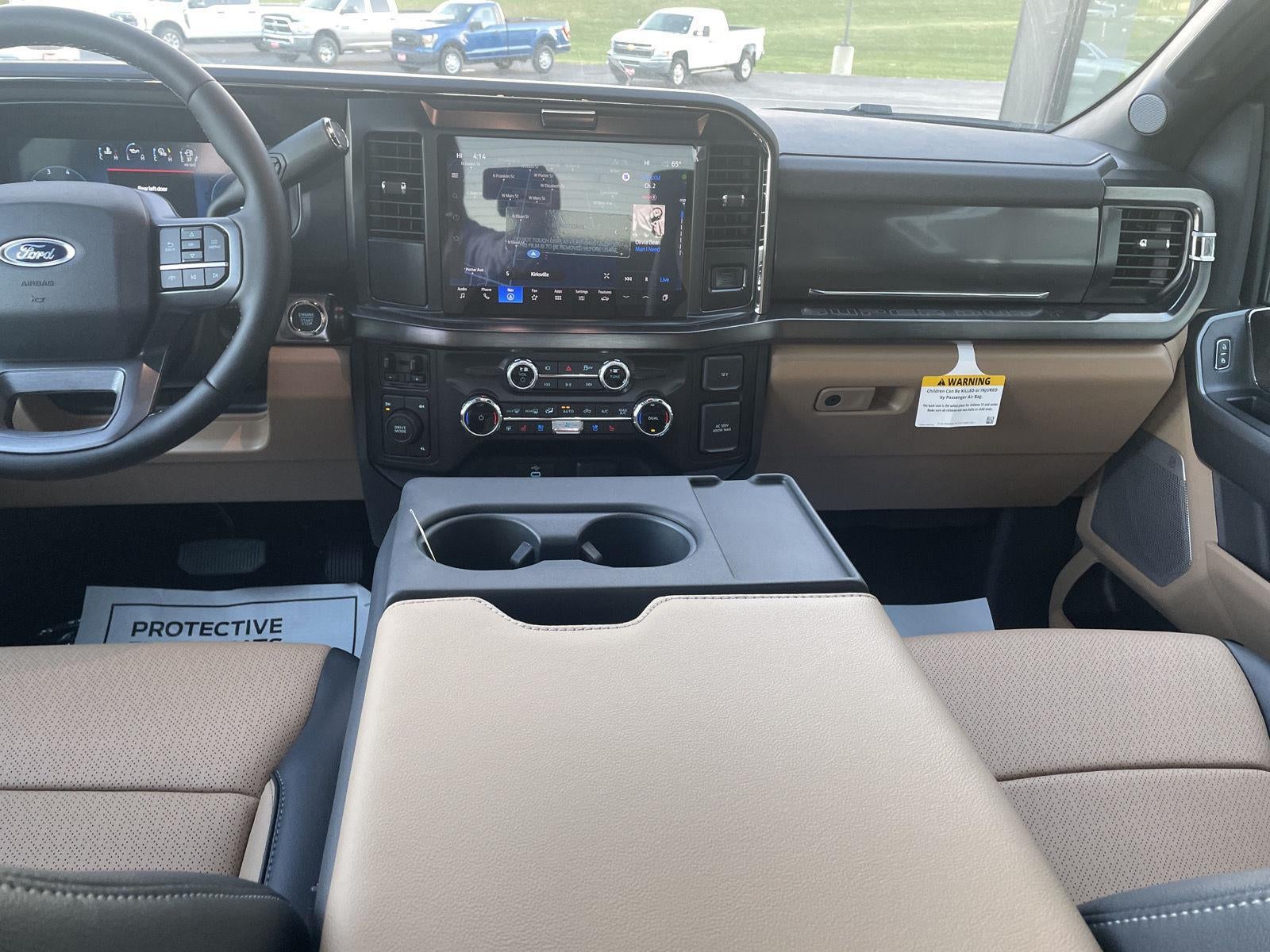 2026 Ford Super Duty F-350 DRW LARIAT