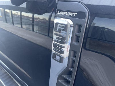 2026 Ford Super Duty F-350 DRW LARIAT
