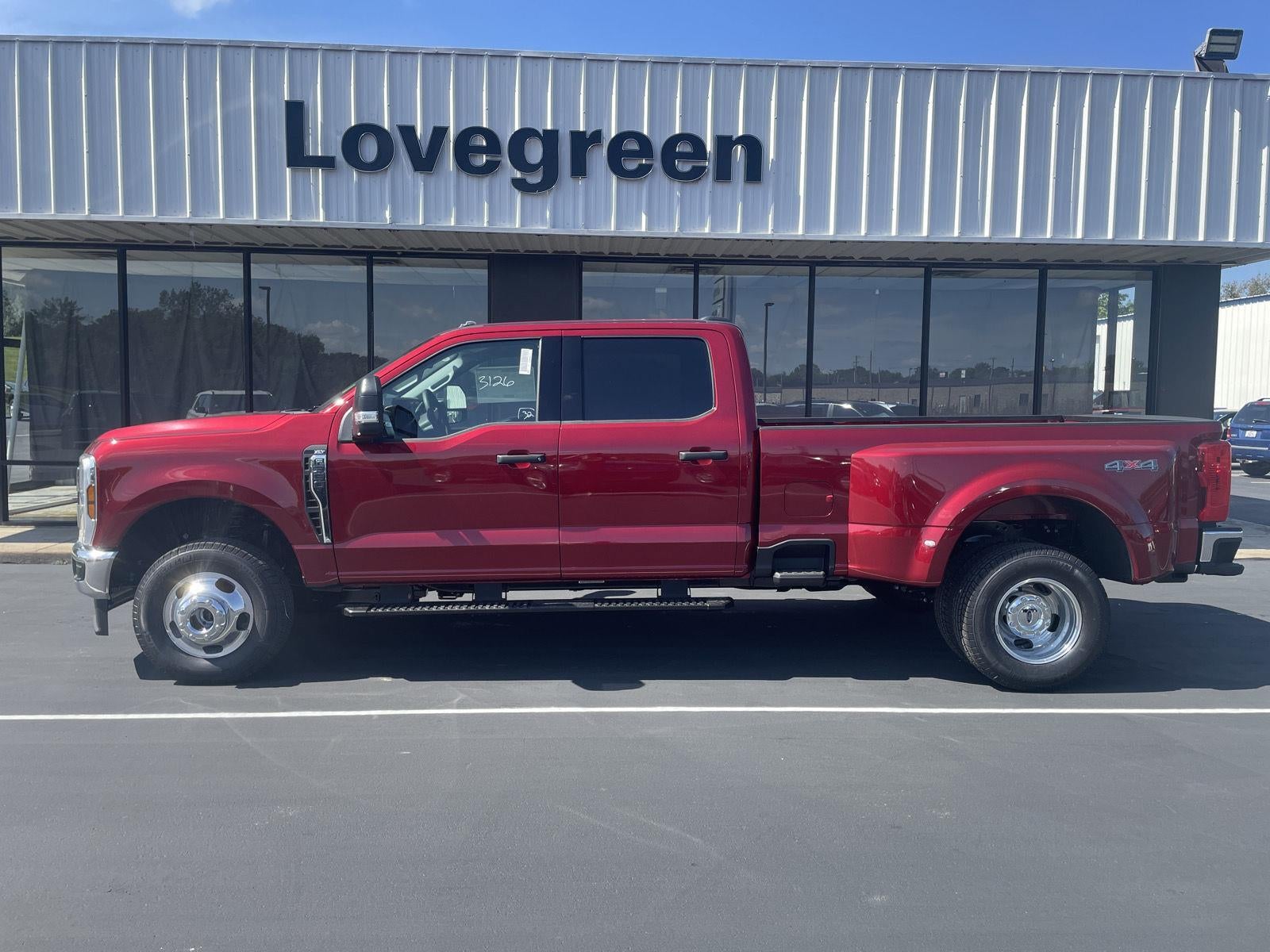 2026 Ford F-350 Super Duty XLT