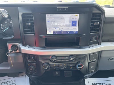 2026 Ford Super Duty F-450 DRW XLT