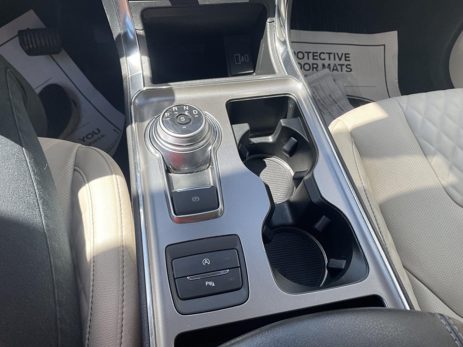 2024 Ford Edge Titanium