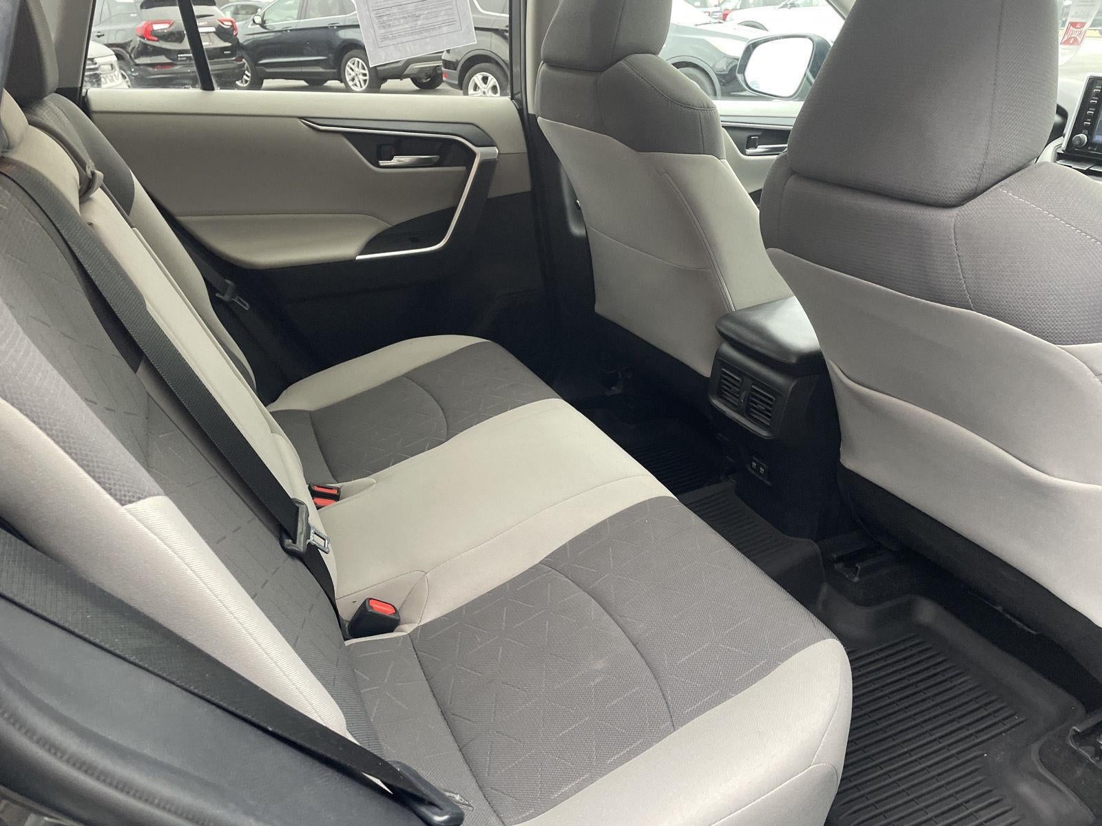 2020 Toyota RAV4 XLE