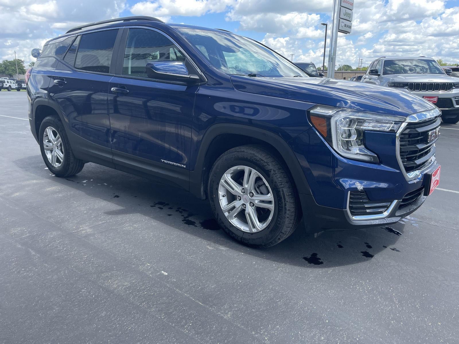 2022 GMC Terrain SLE