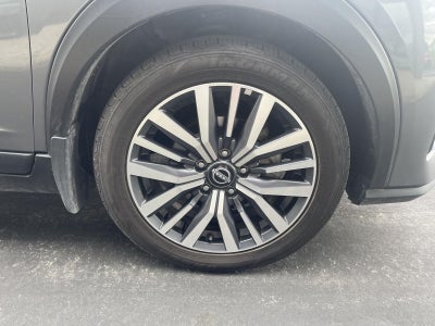 2022 Nissan Kicks SV