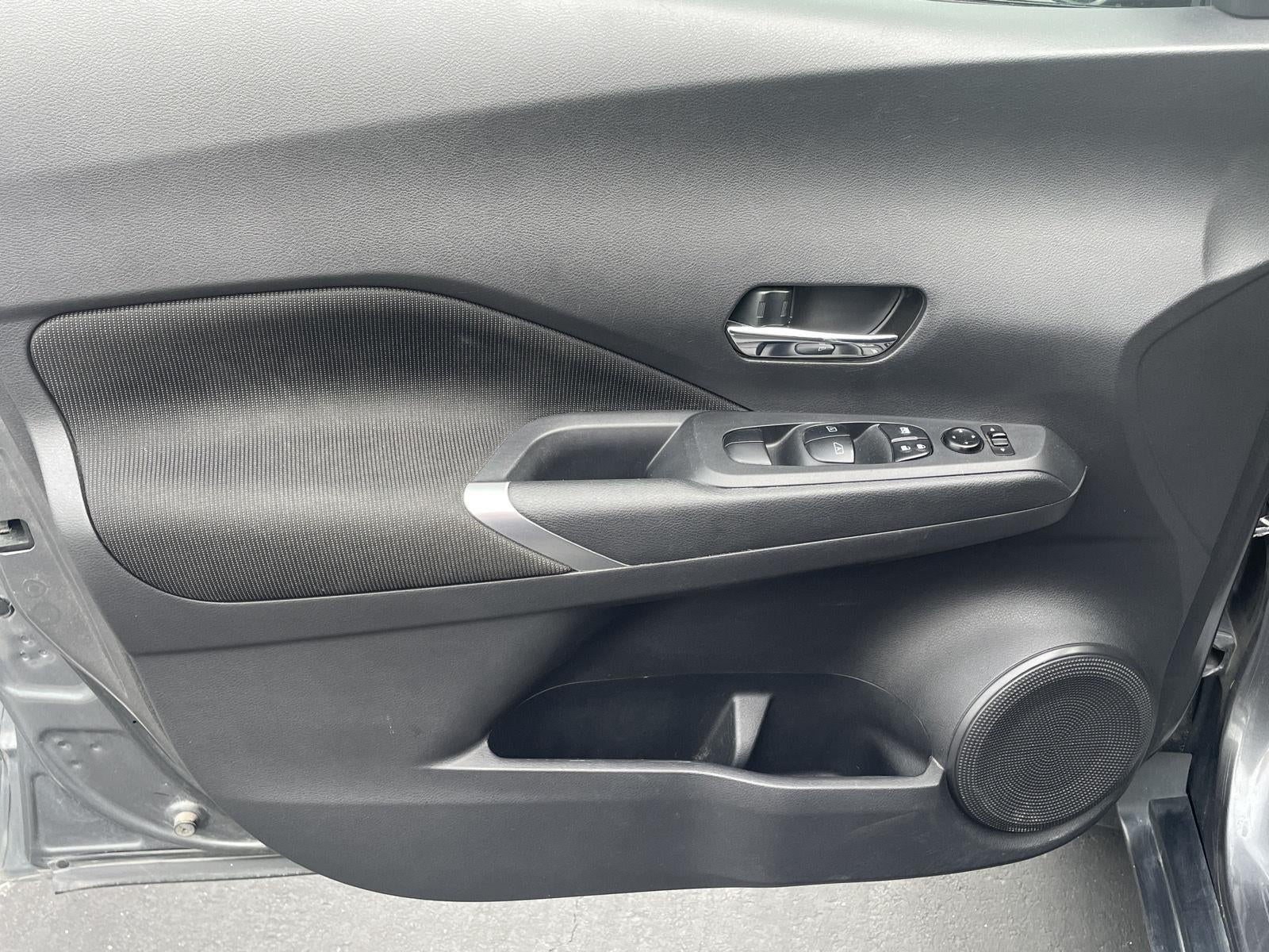 2022 Nissan Kicks SV