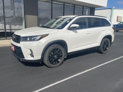2019 Toyota Highlander SE