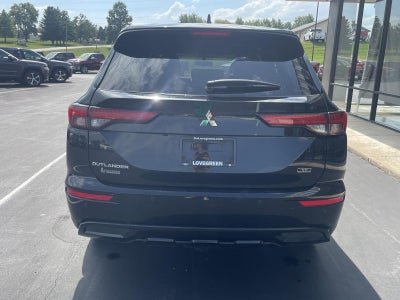 2023 Mitsubishi Outlander SE